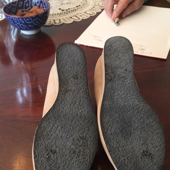 Open toed Camel Colored wedge shoes from Arche - Picture 4 of 5